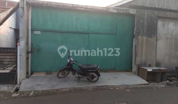 Gudang Kecil Samping Harapan Indah 1, Medan Satria, Kota Bekasi