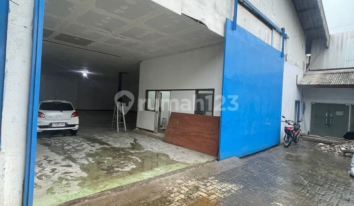 Gudang Dekat Tol, Jalan Raya Jendral Sudirman Kota Bekasi