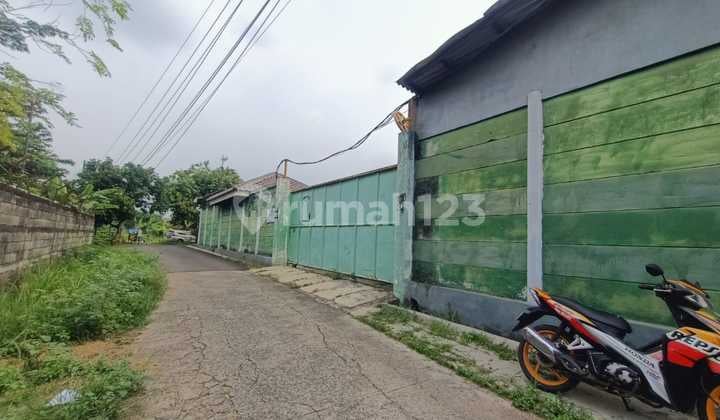 Gudang Lahan Luas Di Jl Raya Narogong Rawalumbu, Bekasi