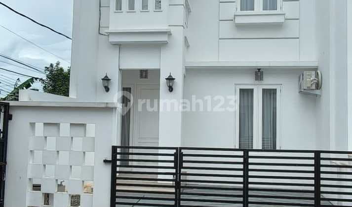 Rumah Cakep 2 Lantai Minimalis Modern, di Cluster Pondok Kopi