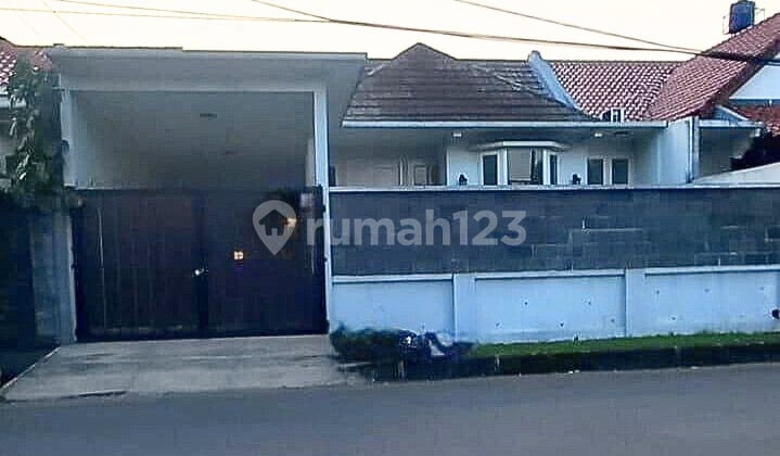 Disewakan.rumah Cantik.di Jalan.utama.bukit.cimanggu City Akses Tol