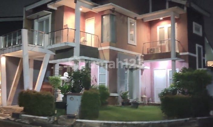 Dijual Cepat Rumah Dua Lantai Cantik Cozy Posisinya Hook di Legenda Wisata