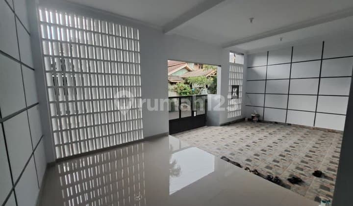 Disewakan Rumah Cantik dan Rapi Siap Huni di Pondok Cibubur
