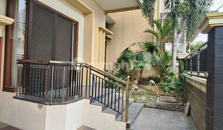 DIJUAL RUMAH MEWAH DI DHARMAHUSADA MAS