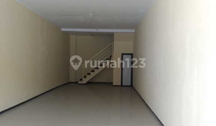 FOR RENT 2-STORY SHOPHOUSE READY TO USE - 3 ADJACENT UNITS ON TENGGILIS MEJOYO MAIN ROAD