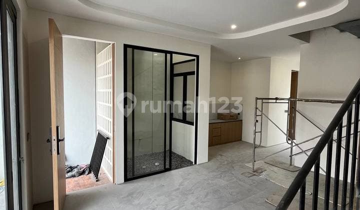 DIJUAL 2 UNIT RUMAH BARU SIAP HUNI KONSEP KANSO HOUSE DI KLAMPIS SEMOLO