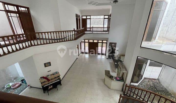 Dijual Rumah 2 Lantai di Raya Margorejo, Surabaya
