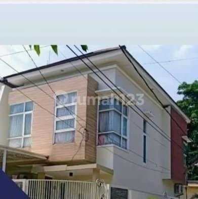 Dijual Rumah 2 Lantai di Manyar, Surabaya