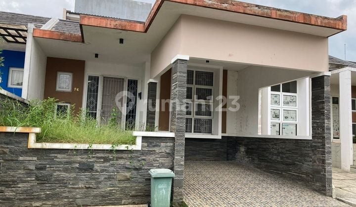 Rumah Pakuan Hill Ada Fasilitas Kolam Renang di Cluster