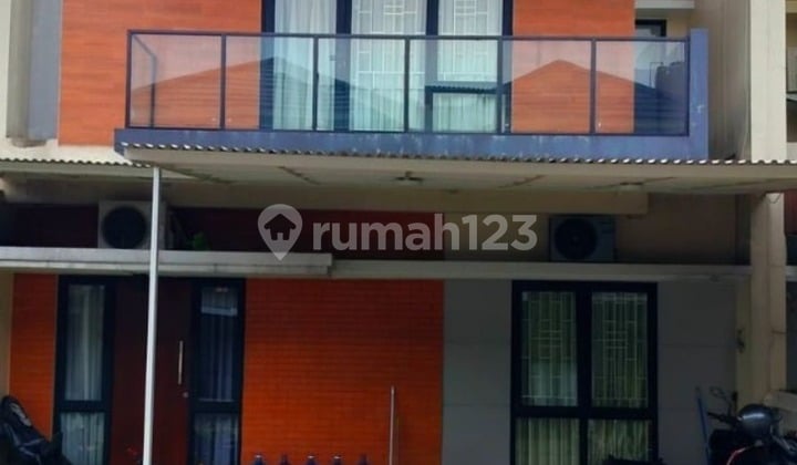 Rumah 2 Lantai di Kota Bogor Sangat Eksklusif Selangkah dengan Sport Club dan Taman Bermain Anak