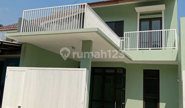 Rumah Bagus 2 Lantai Dekat Stasiun Cilebut