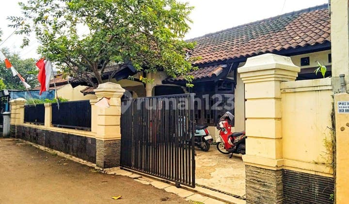Rumah Asri Ada Kolam Renang Di Ciomas Bogor