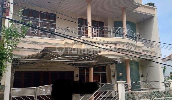 Rumah Mewah 2 Lantai