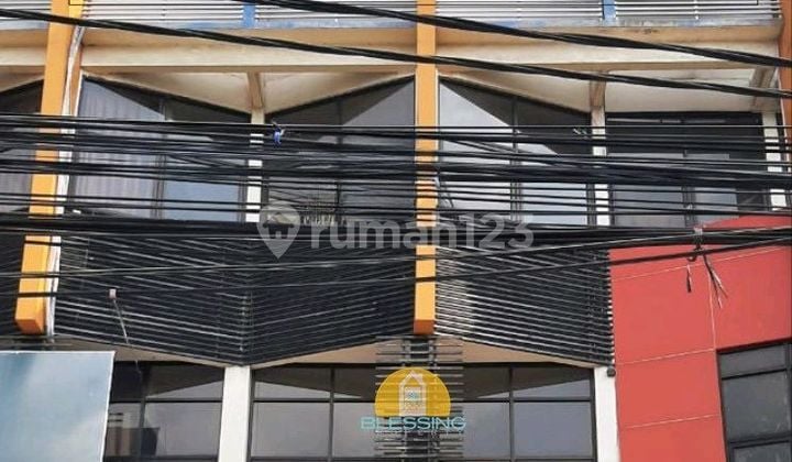 Ruko 3 Lantai Lokasi Strategis Cocok Untuk Bisnis