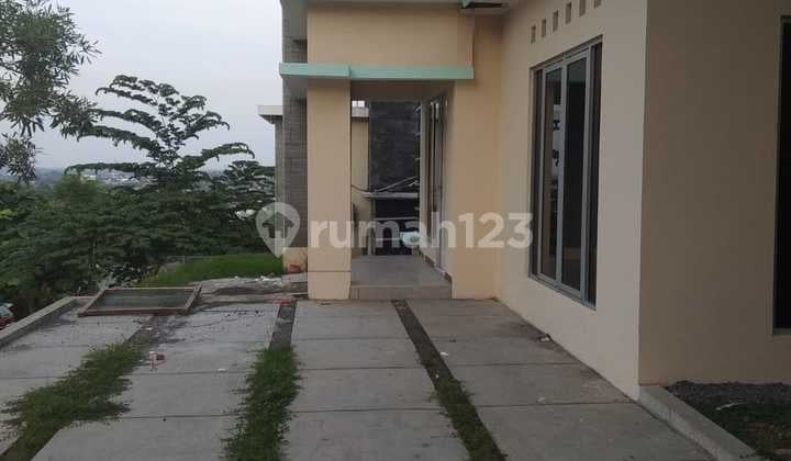 Dijual Rumah Bagus Pandanaran Hills Hitung Tanah, Bangunan Gratis