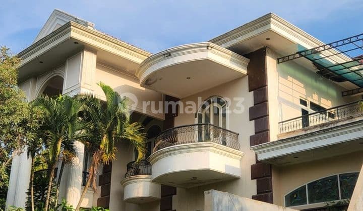 Rumah Besar Dan Mewah 2 Lantai Semarang Barat