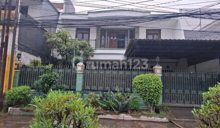 Disewakan Rumah Super Strategis Dijln Arteri Cocok Utk Klinik Kecantikan,Salon,Cafe, Dekor Dlm Rumah Antik