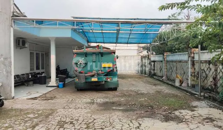 For Rent Warehouse/ Shop House Good Location Suitable for Expedition, Office, Warehouse