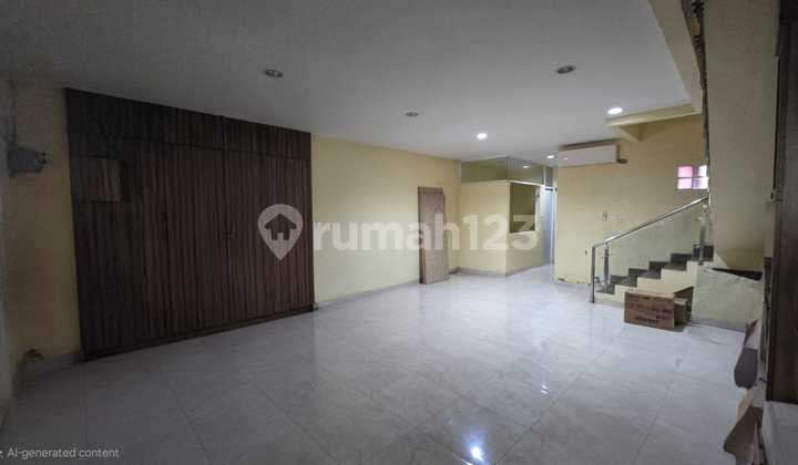 Disewakan@Rumah@Cocok untuk Kuliner,Cafe,,Clinic,Expedisi, Dll