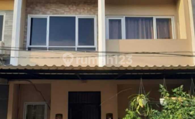 Rumah Bagus Furnished SHM Karawaci, Tangerang