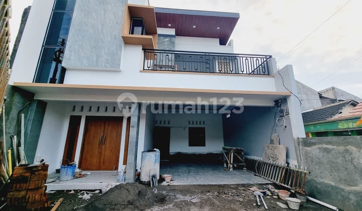 Rumah Bagus 2Lt Finishing Jln Utama Dekat Exit Tol Klodran Kra