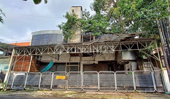 For Sale Mrs. Shop House Active Business Krukah Surabaya