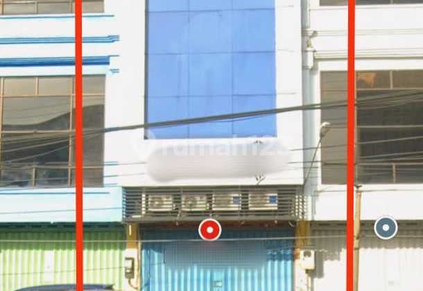 Disewakan /Dijual Ruko Eks Karaoke 4Lt Fully Furnished