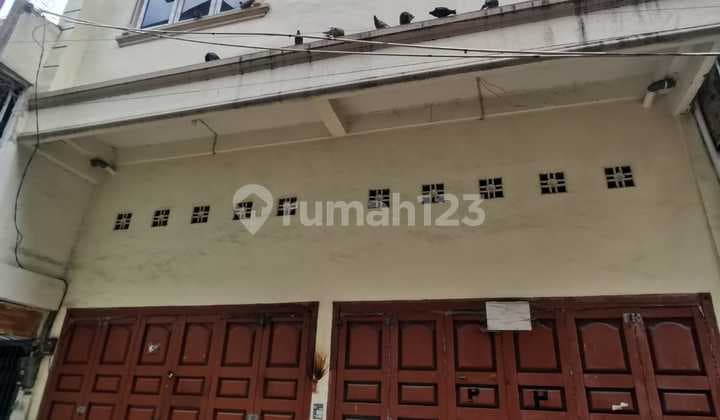 Ruko Gandeng Lokasi Strategis Jl. Razak Dalam