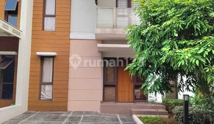 Dijual Cepat Rumah 2 Lantai Siap Huni dan Terawat di Cluster Burgundy Summarecon Bekasi