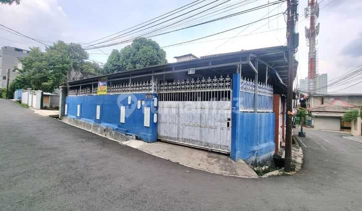 For quick sale Old southern elegance house in South Jakarta