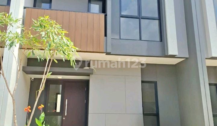 Rumah 2 Lantai Siap Huni Di.cluster Regia Summarecon Bekasi