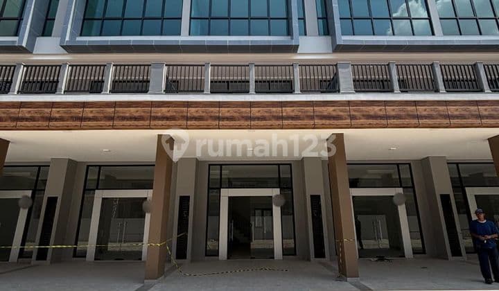 Disewakan Ruko Crystal Boulevard Summarecon Bekasi