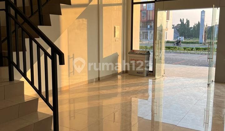 Disewakan 1 unit Ruko di SCG Summarecon Crown Bekasi
