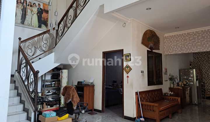 Dijual Rumah Asri di Boulevard, Harapan Indah.