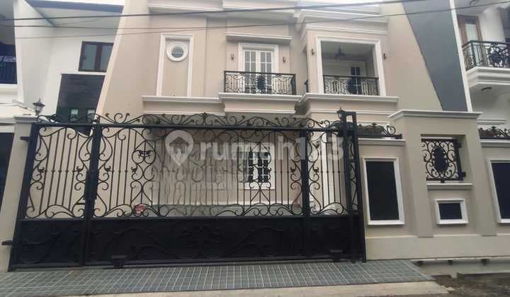 Di Jual Rumah Baru 2 1/2 lantai di Kav AL duren sawit, jakarta timur