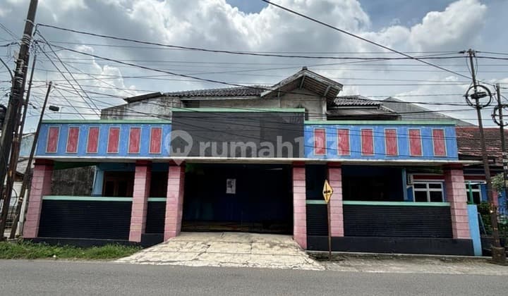 Dijual Rumah di Pinggir Jalan Kota Bekasi Cocok untuk Usaha