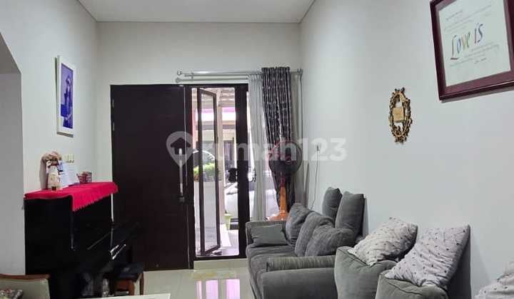 Dijual Cepat Rumah 2 Lantai Semi Furnish di Cluster Asera One South Harapan Indah Bekasi