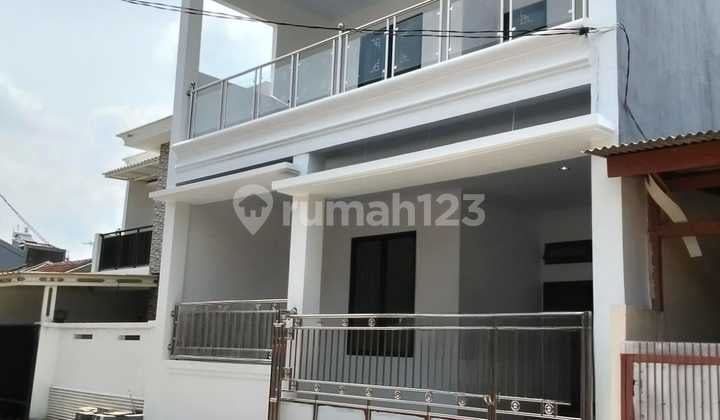 Di Jual Rumah Baru dan Megah 2Lt Harapan Indah Bekasi