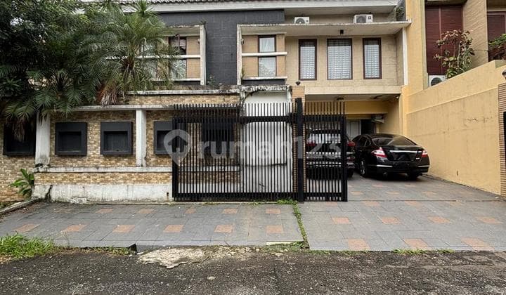 Rumah Paling Murah di Menteng Bintaro, Luas, Cocok untuk Investasi Lokasi Premium dan Strategis Dekat Tol,Bintaro Exchange dan Sekolah Internasional