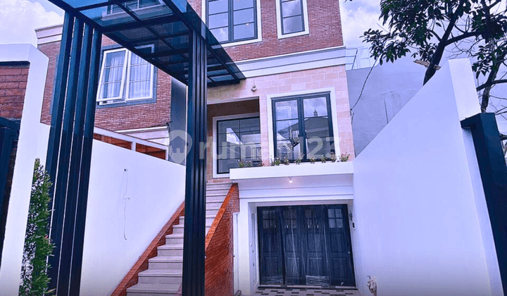 Brand New Bagus Dekat dengan Tol, Dekat Pondok Indah Mall, Dekat Rs Veteran Suuoto, Dekat Stasiun Pondok Ranji Lokasi di Kesehatan Jakarta Selatan