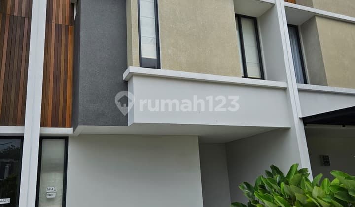 Paling Murah Rumah di Kawasan U Town Bintaro Jaya, Dekat Kampus Upj, Bintaro Jaya Exchange, Stasiun Jurang Mangu, Dekat Pintu Tol