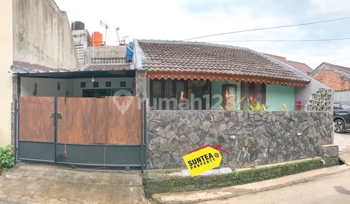 Dijual Murah Rumah Cantik di Sektor 3 Bintaro Jayalokasinya Strategis Dekat Bintaro Plaza Mall, Stasiun Kereta Pondok Ranji, Sekolah Pembangunan Jaya, Kampus Stan dan Pintu Tol