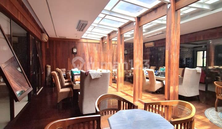 Luxury Ready-to-Live-in House in Bintaro (IA)