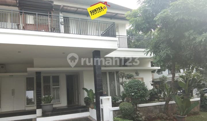 Rumah Cantik Posisi Hook di Bintaro - Tampilan Megah, Lokasi Strategis! (IA)