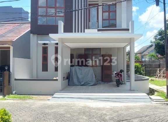 Brand New Siap Huni Hoek di Cluster Graha Raya Bintaro Jaya Lokasi Strategis Dekat dengan Tol Parigi, Fresh Market Bintaro, Rs Pondok Indah