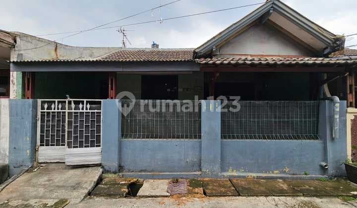 Di Jual Rumah Dalam Perumahan Wisma Asri 1
