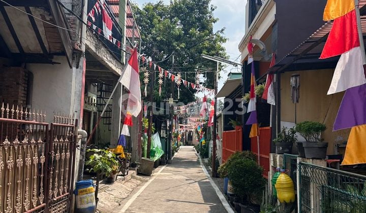 Jual Cepat !!! Rumah Hitung Tanah Di Perumnas 1 Bekasi Kranji