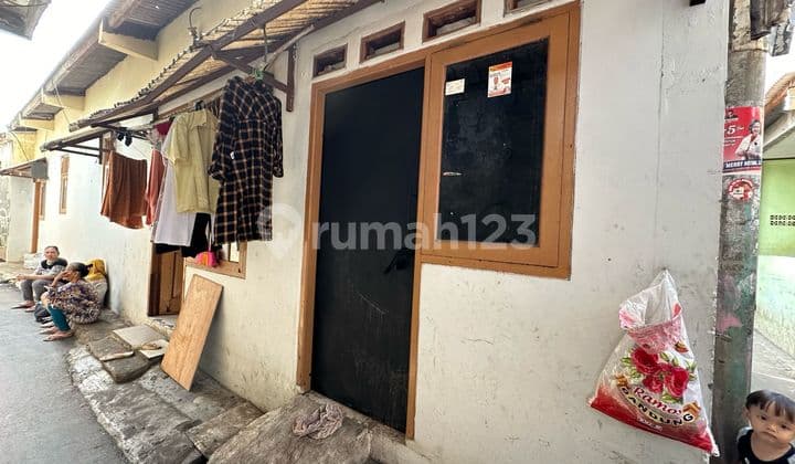 Price Drop !! 3-Door Rental House in South Kedoya