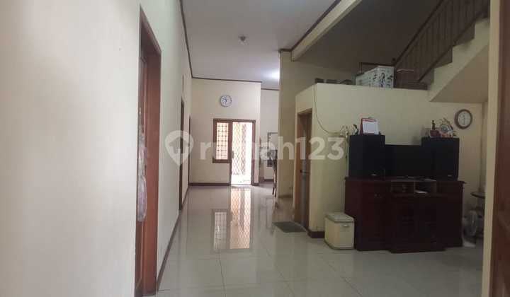 Dijual Cepat Rumah + Ruko 2LT ( connecting depan belakang) di daerah Harapan Indah 1... Bisa untuk usaha & tempat tinggal/ kost2 an