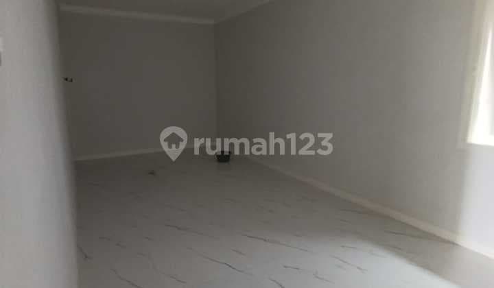 Dijual Cepat Rumah 2 LT Full Renovasi di Metland Cakung Jakarta Timur
